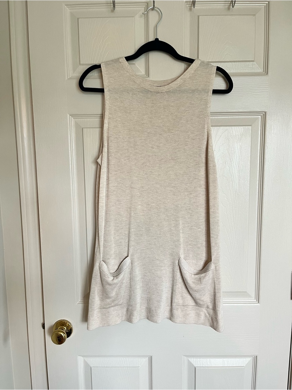 Banana Republic Cream Sleeveless Tunic with Front Pockets